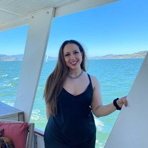 Meet your Posher, Gabriela